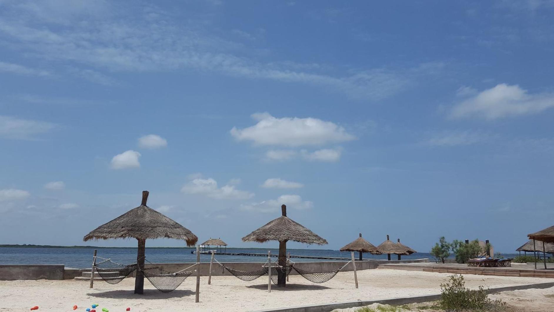 Campement Hakuna Lodge Mar Lodj エクステリア 写真