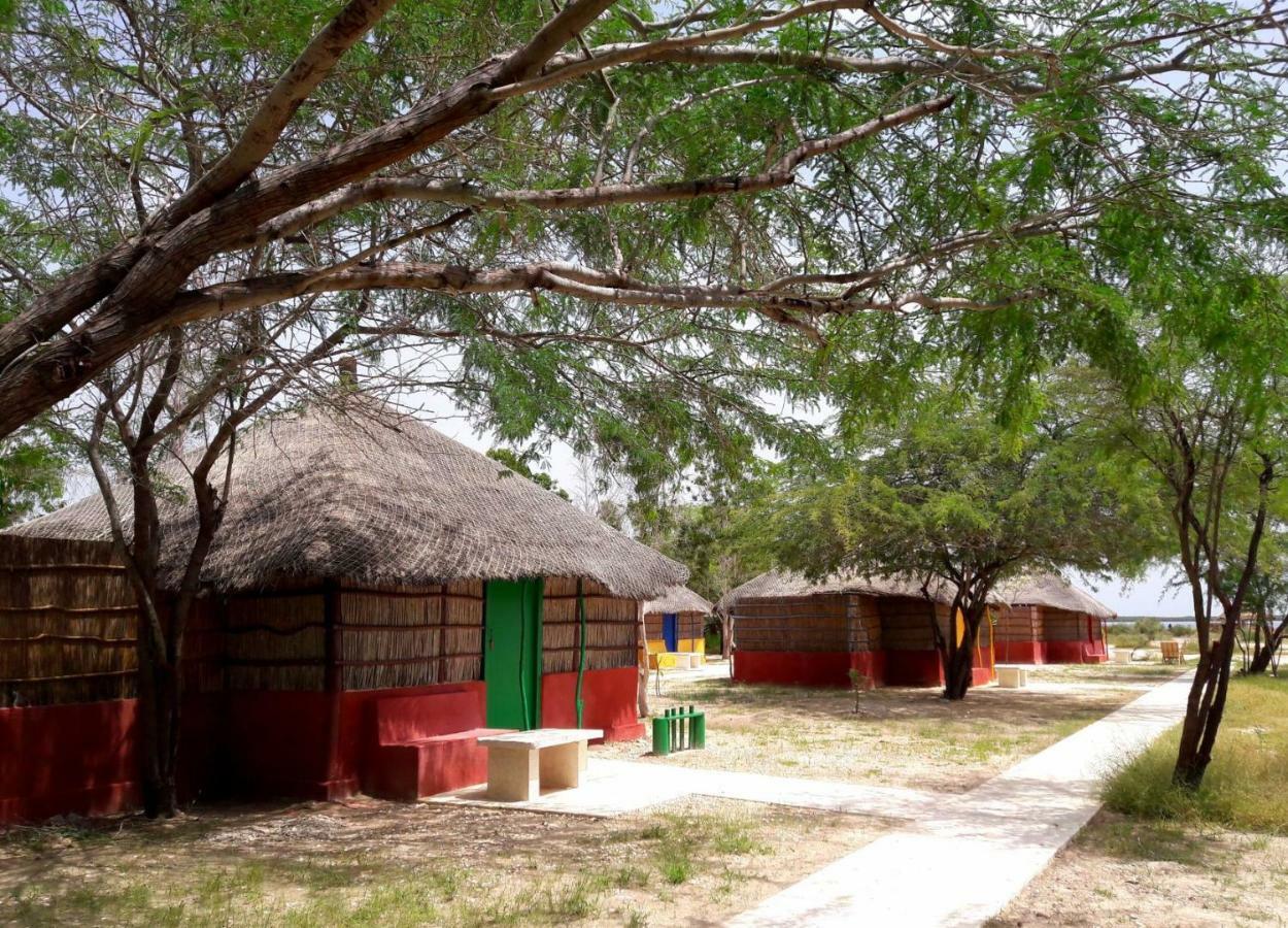Campement Hakuna Lodge Mar Lodj エクステリア 写真